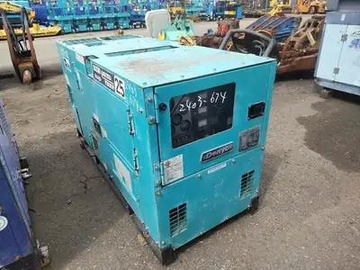 DENYO DCA-25SPIⅡ #5385081 Y2000 中古發電機實機照片